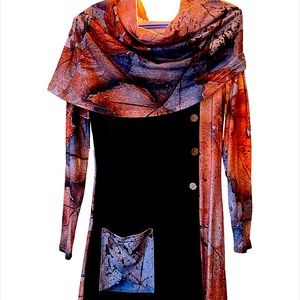 Women’s seasonal long sleeve top